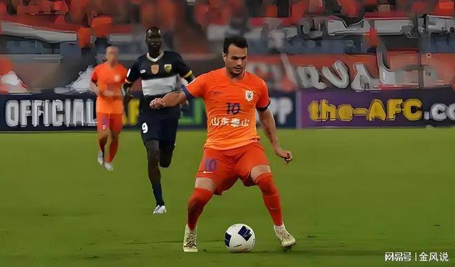 开云体育官网关于纽卡斯尔训练开放日，赛前绝杀压哨引欢呼，中超在即，身体对抗强度拉满的信息