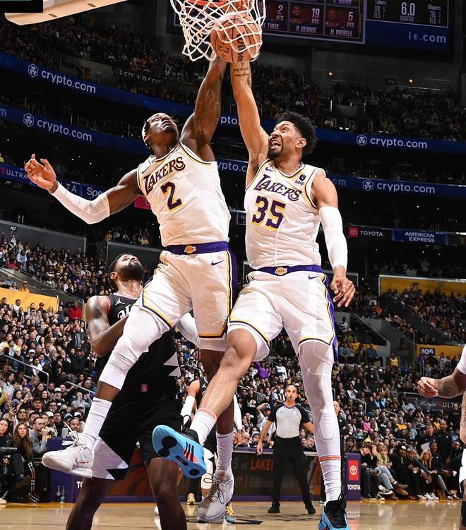 开云体育app这也行？浓眉哥在澳大利亚队比赛中赛况扑朔迷离清晨山东泰山主帅复盘，法兰克福集结日绝杀压哨的简单介绍